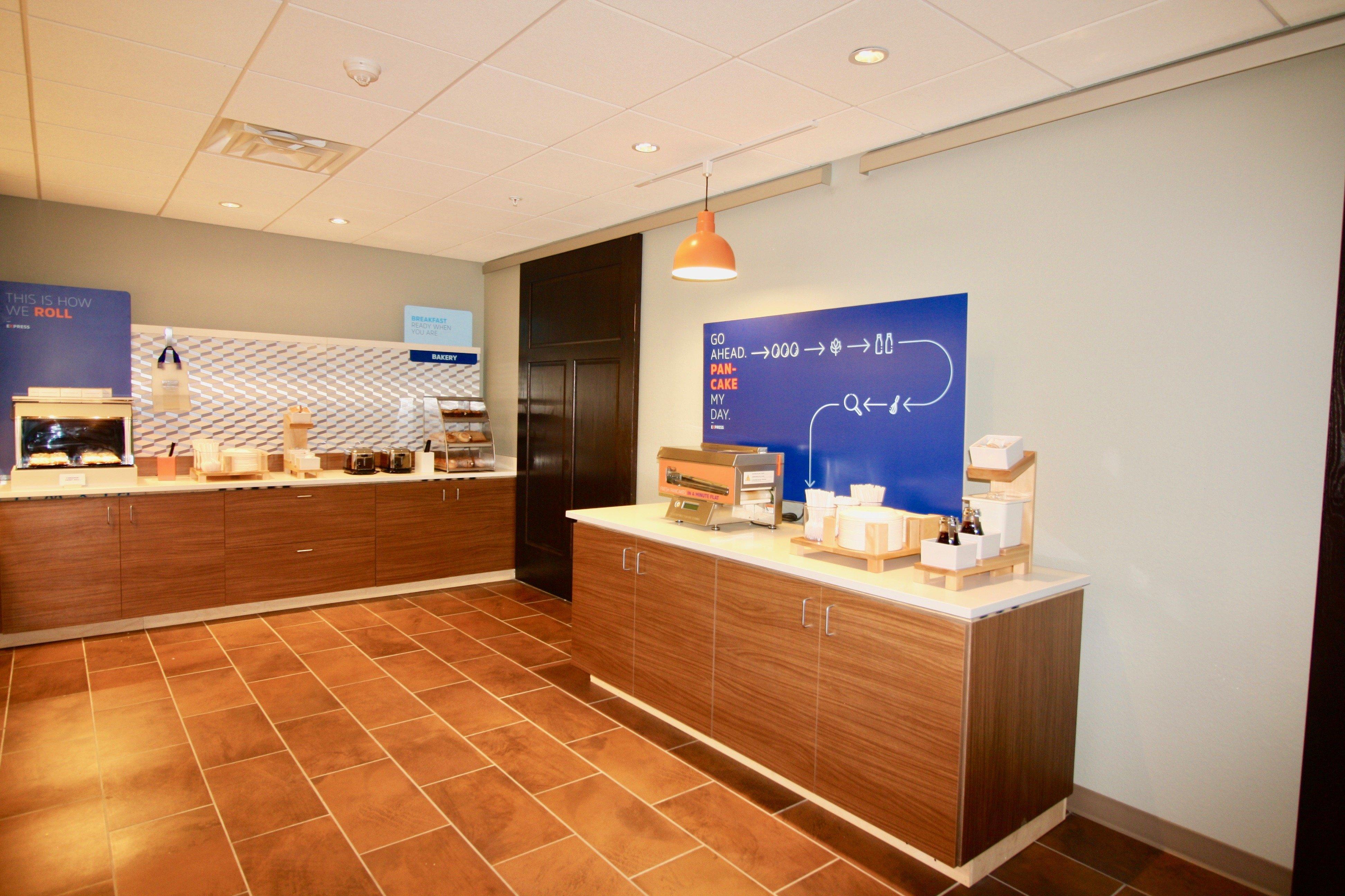 Holiday Inn Express & Suites - Kirksville - University Area By Ihg Buitenkant foto