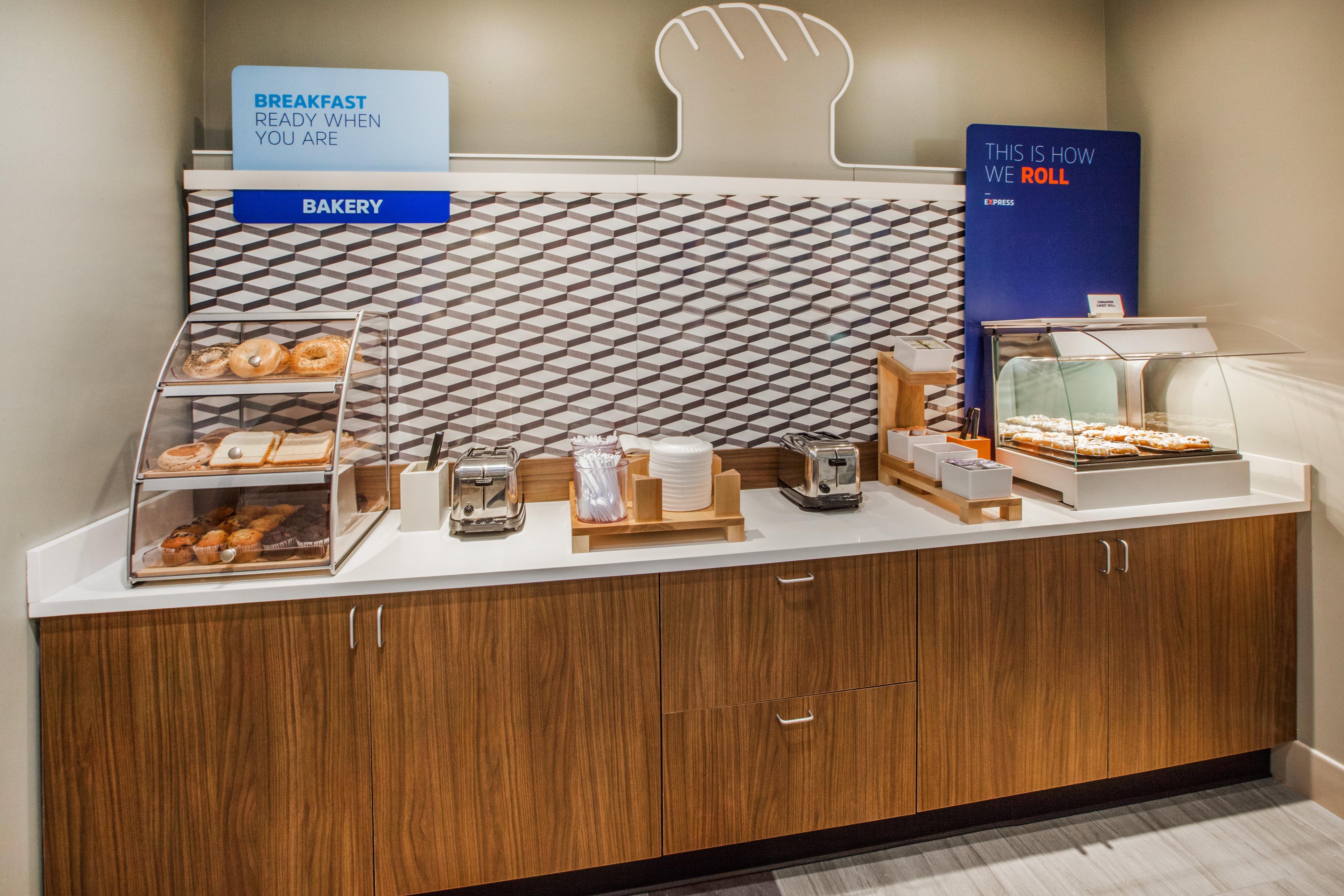 Holiday Inn Express & Suites - Kirksville - University Area By Ihg Buitenkant foto